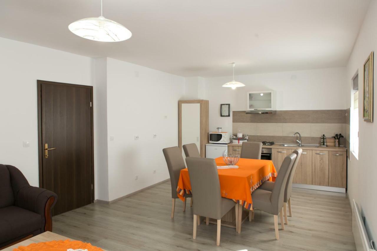 Apartman Lori 오토칵 외부 사진